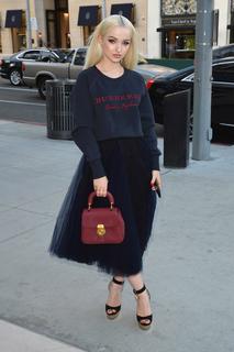 Dove Cameron feet photo thumbnail