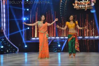 Drashti Dhami feet photo 2