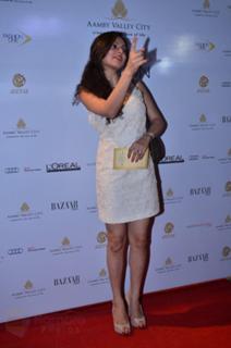 Drashti Dhami feet photo 2