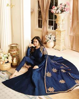Drashti Dhami feet photo 15