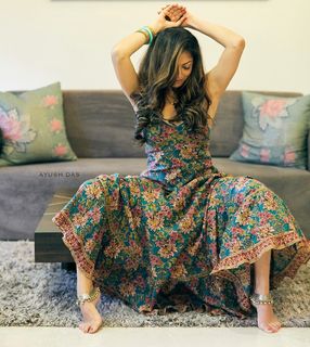 Drashti Dhami feet photo 2