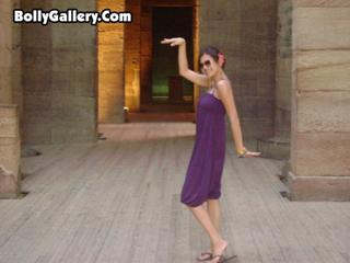 Drashti Dhami feet photo 13