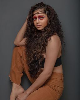 Drashti Dhami feet photo 17