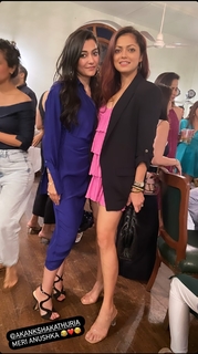 Drashti Dhami feet photo 16