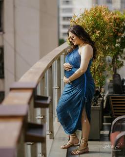 Drashti Dhami feet photo 8