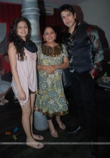 Drashti Dhami feet photo 2