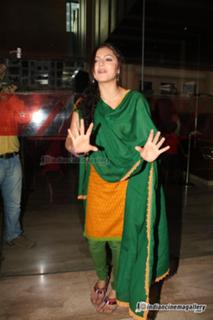 Drashti Dhami feet photo 18