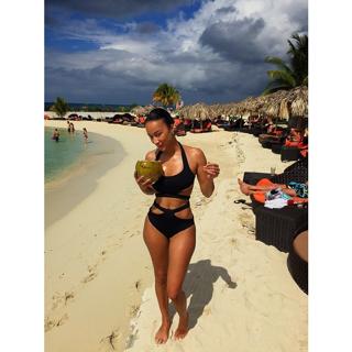 Draya Michele feet photo thumbnail