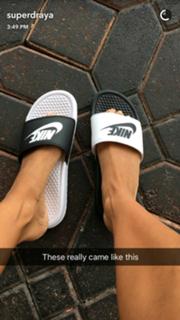 Draya Michele feet photo thumbnail