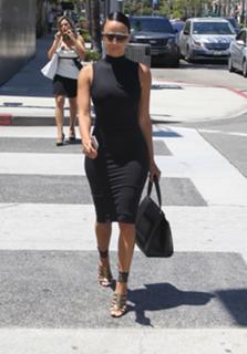 Draya Michele feet photo thumbnail