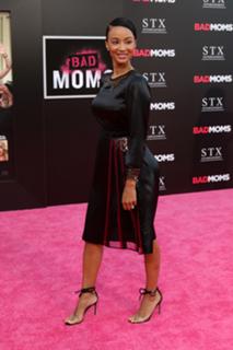 Draya Michele feet photo thumbnail