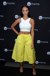Draya Michele feet photo thumbnail