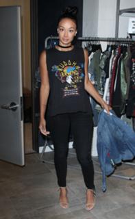 Draya Michele feet photo thumbnail