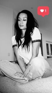 Draya Michele feet photo thumbnail