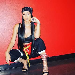 Draya Michele feet photo thumbnail