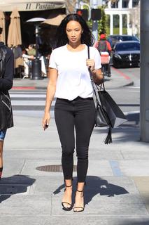 Draya Michele feet photo thumbnail