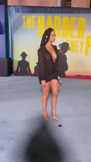 Draya Michele feet photo thumbnail