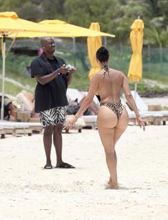 Draya Michele feet photo thumbnail