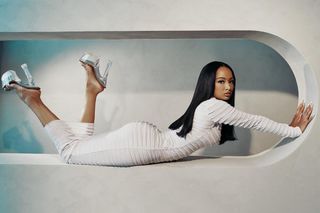 Draya Michele feet photo thumbnail