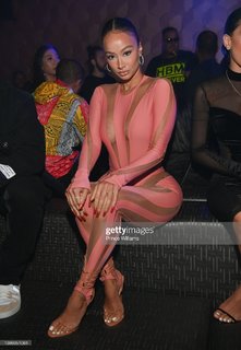 Draya Michele feet photo thumbnail