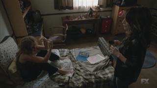 Drea de Matteo feet photo thumbnail