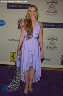 Drea de Matteo feet photo thumbnail