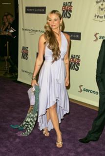 Drea de Matteo feet photo thumbnail