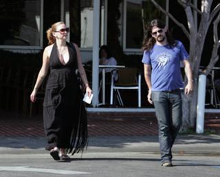 Drea de Matteo feet photo thumbnail