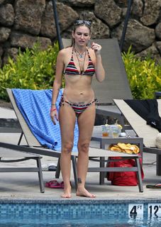 Drea de Matteo feet photo thumbnail