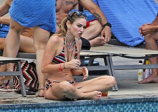 Drea de Matteo feet photo thumbnail