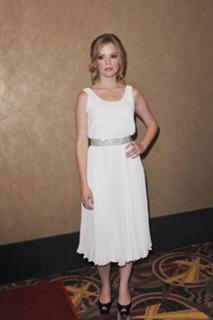 Dreama Walker feet photo 13
