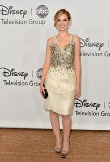 Dreama Walker feet photo 3