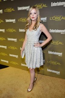 Dreama Walker feet photo 17