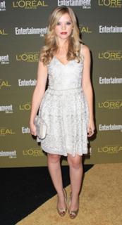 Dreama Walker feet photo 7