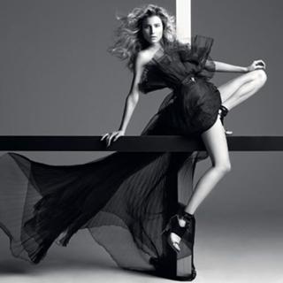 Dree Hemingway feet photo 16