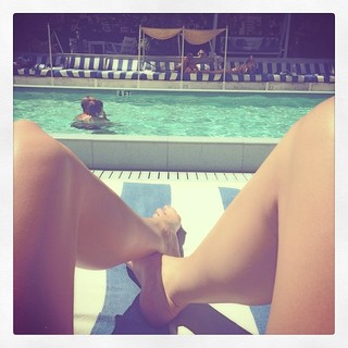 Dree Hemingway feet photo 15