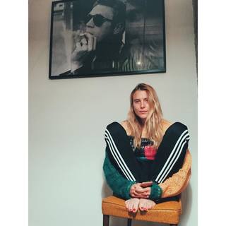 Dree Hemingway feet photo 11