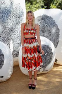 Dree Hemingway feet photo 8