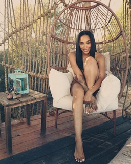 Dreka Gates feet photo 4