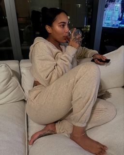Dreka Gates feet photo 1