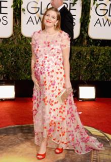 Drew Barrymore feet photo thumbnail