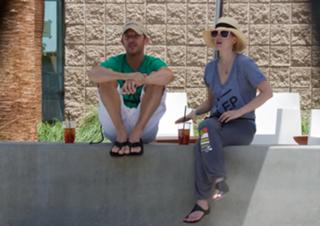 Drew Barrymore feet photo thumbnail