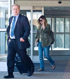 Drew Barrymore feet photo thumbnail