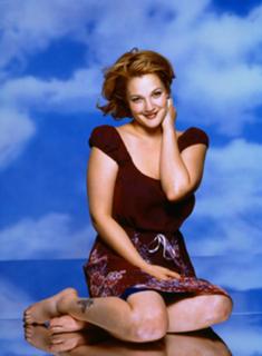 Drew Barrymore feet photo thumbnail