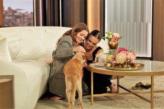 Drew Barrymore feet photo thumbnail