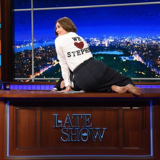 Drew Barrymore feet photo thumbnail