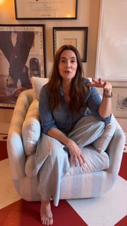 Drew Barrymore feet photo 1