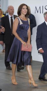 Dronning Mary feet photo 11