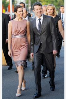 Dronning Mary feet photo 8