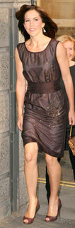 Dronning Mary feet photo 3